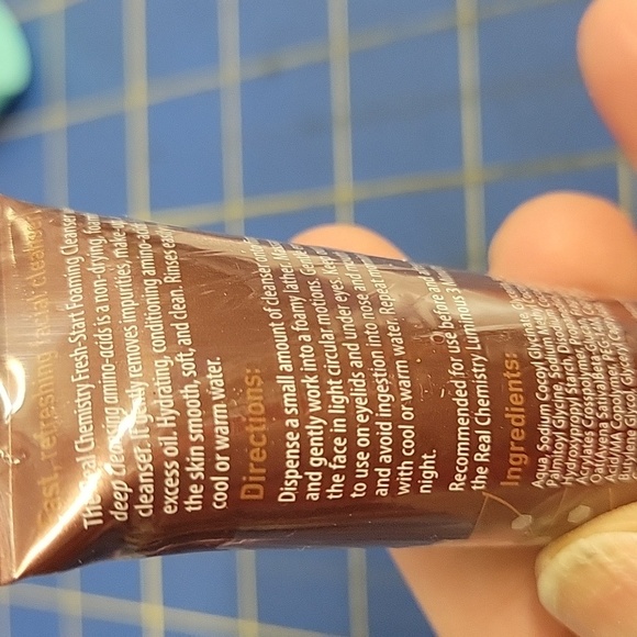 Real Chemistry Fresh Start Foaming Cleanser 5ml Tube - Picture 2 of 2